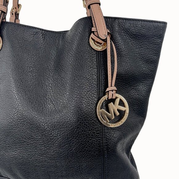 MICHAEL MICHAEL KORS JET SET PEBBLED BLACK TAN LEATHER TOTE BAG PURSE W/ CHARM - Picture 4 of 15